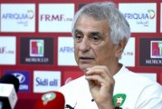 في ندوة صحفية، مدرب المنتخب الوطني يتفادى الإعتراف بإخفاقه، ويحمل المسؤولية لبعض اللاعبين